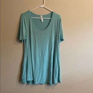 LuLaRoe - Classic Tee